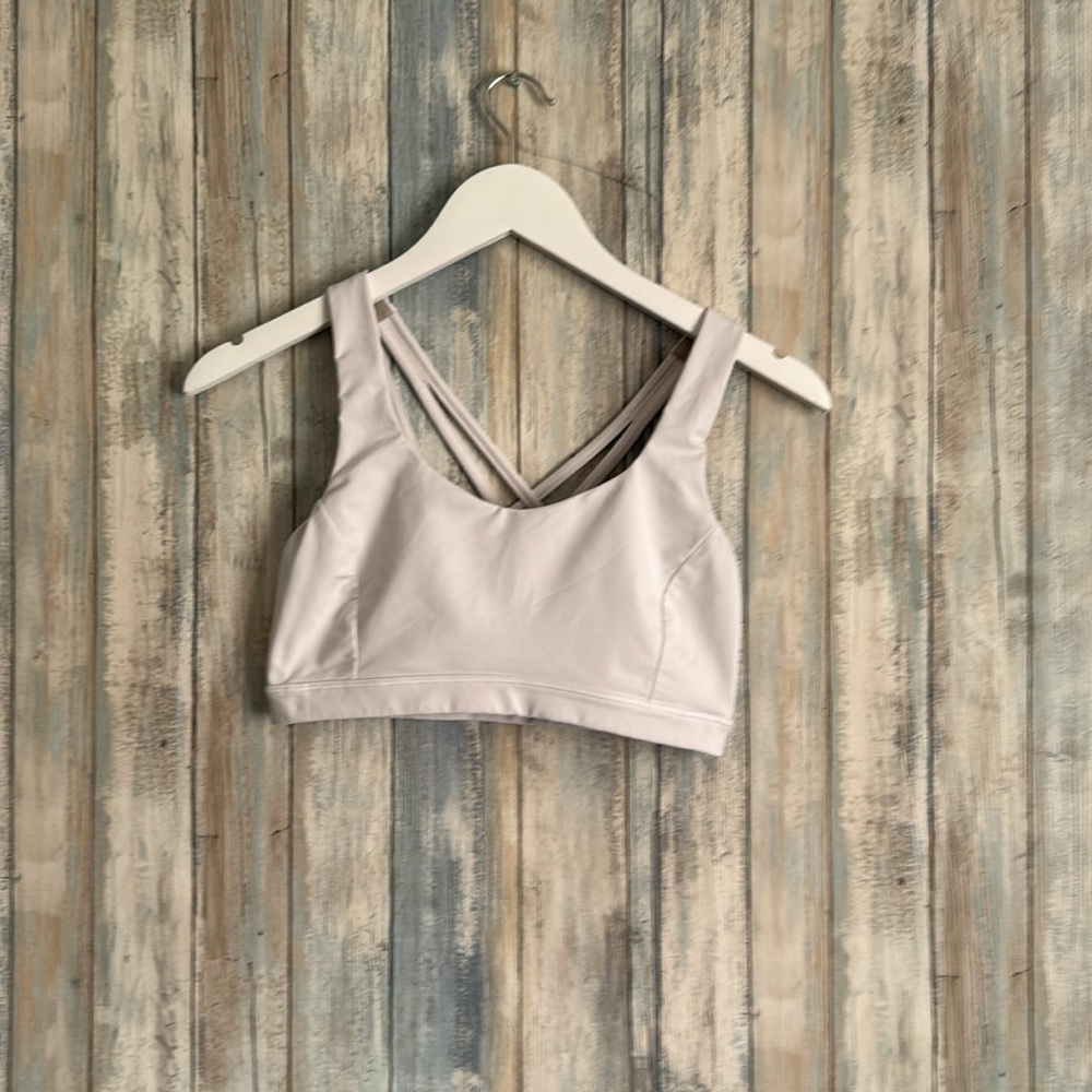 Lululemon Free To Be Serene Bra *Light Support, C/D Cup white  | size 6 - Picture 4 of 7